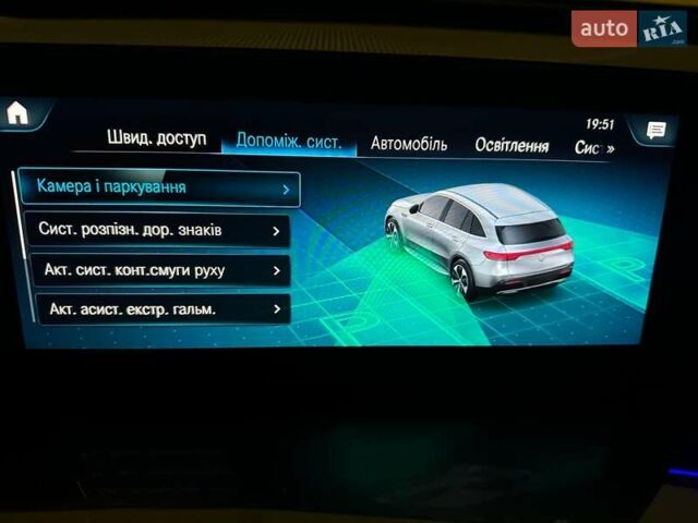Белый Мерседес EQC, объемом двигателя 0 л и пробегом 27 тыс. км за 49999 $, фото 21 на Automoto.ua