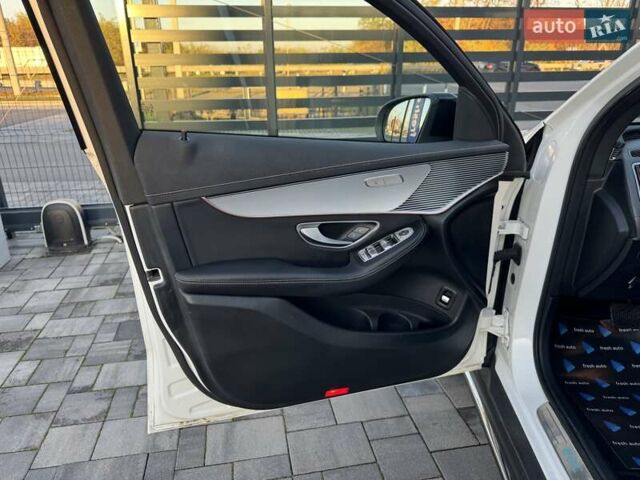 Белый Мерседес EQC, объемом двигателя 0 л и пробегом 77 тыс. км за 34900 $, фото 13 на Automoto.ua