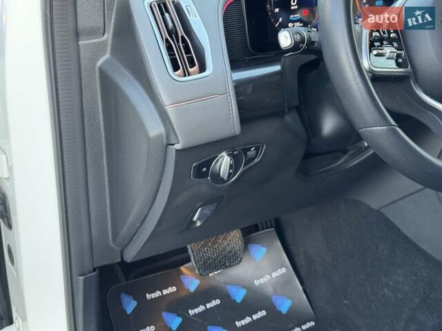 Белый Мерседес EQC, объемом двигателя 0 л и пробегом 77 тыс. км за 34900 $, фото 15 на Automoto.ua