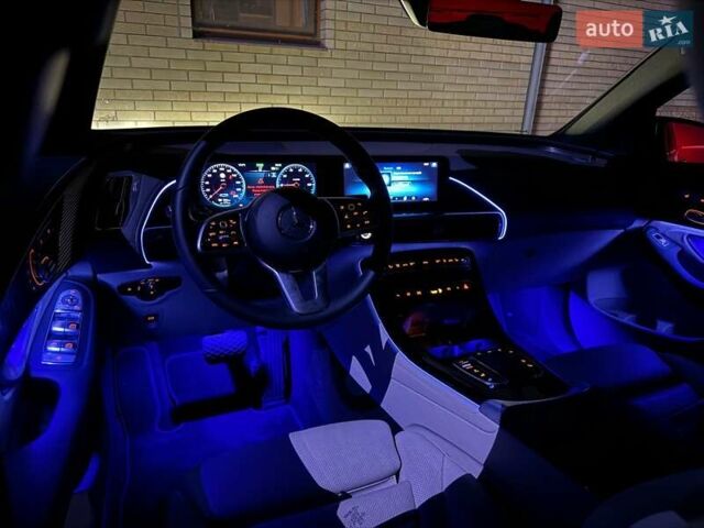 Белый Мерседес EQC, объемом двигателя 0 л и пробегом 27 тыс. км за 49999 $, фото 16 на Automoto.ua