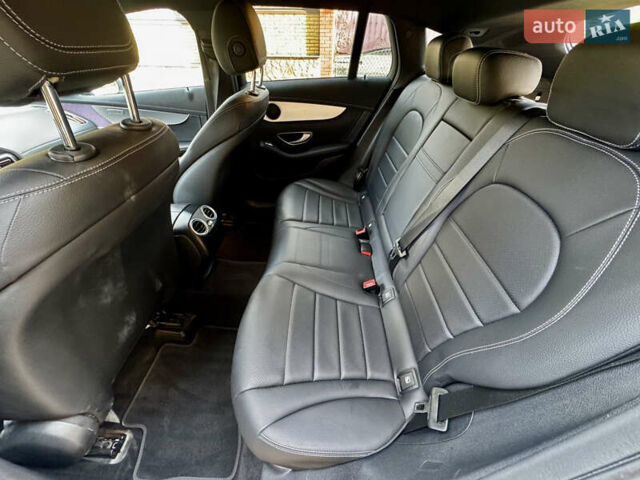 Белый Мерседес EQC, объемом двигателя 0 л и пробегом 70 тыс. км за 34999 $, фото 21 на Automoto.ua