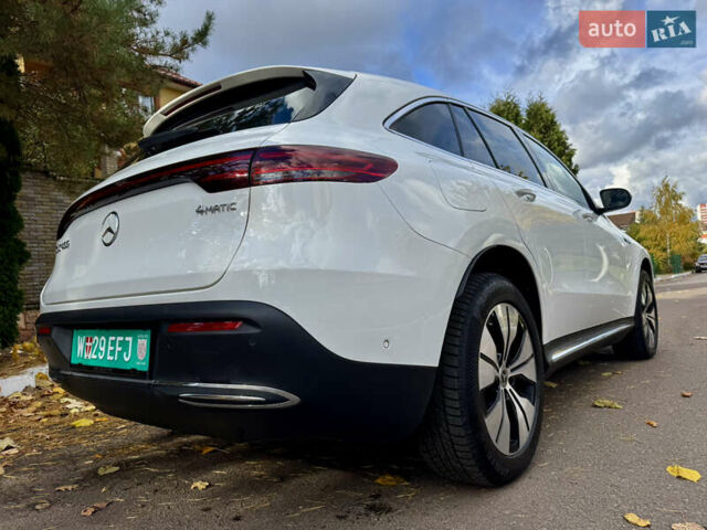 Белый Мерседес EQC, объемом двигателя 0 л и пробегом 70 тыс. км за 34999 $, фото 15 на Automoto.ua