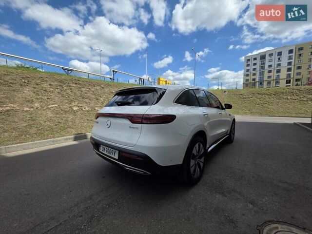 Белый Мерседес EQC, объемом двигателя 0 л и пробегом 61 тыс. км за 39000 $, фото 12 на Automoto.ua