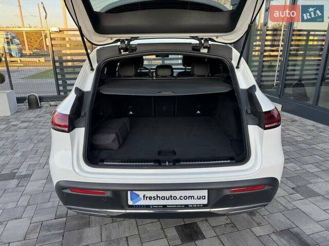 Белый Мерседес EQC, объемом двигателя 0 л и пробегом 77 тыс. км за 34900 $, фото 30 на Automoto.ua