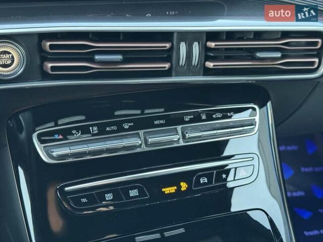 Белый Мерседес EQC, объемом двигателя 0 л и пробегом 77 тыс. км за 34900 $, фото 25 на Automoto.ua