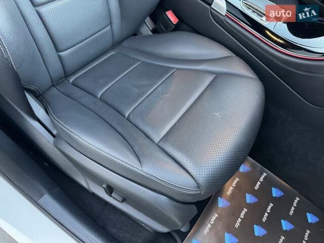 Белый Мерседес EQC, объемом двигателя 0 л и пробегом 77 тыс. км за 34900 $, фото 37 на Automoto.ua