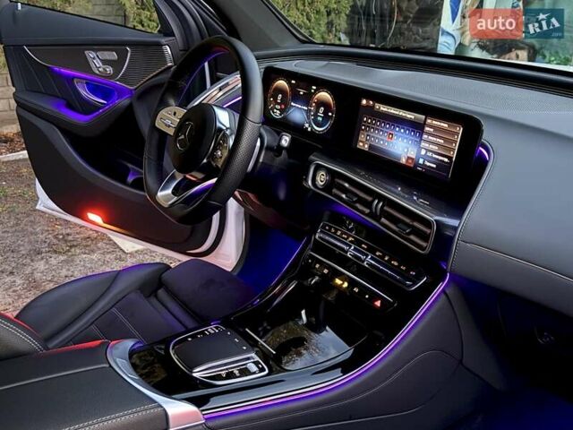 Белый Мерседес EQC, объемом двигателя 0 л и пробегом 11 тыс. км за 44800 $, фото 30 на Automoto.ua