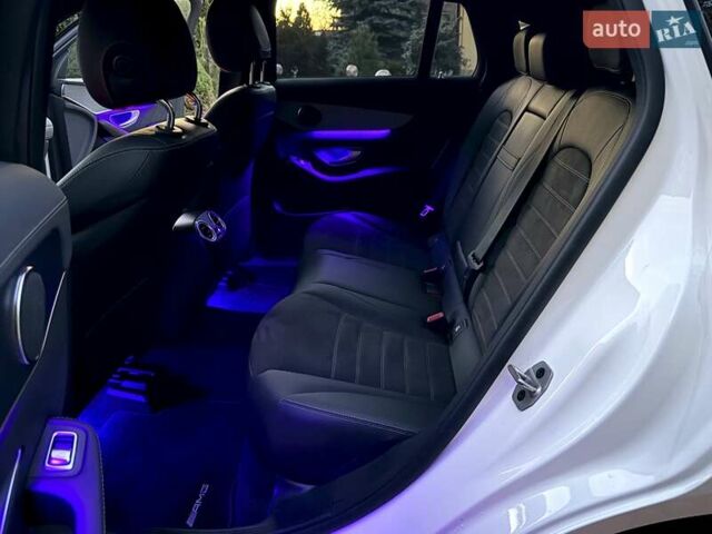 Белый Мерседес EQC, объемом двигателя 0 л и пробегом 11 тыс. км за 44800 $, фото 39 на Automoto.ua