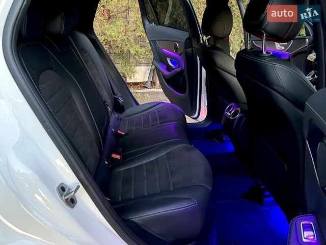 Белый Мерседес EQC, объемом двигателя 0 л и пробегом 11 тыс. км за 44800 $, фото 41 на Automoto.ua