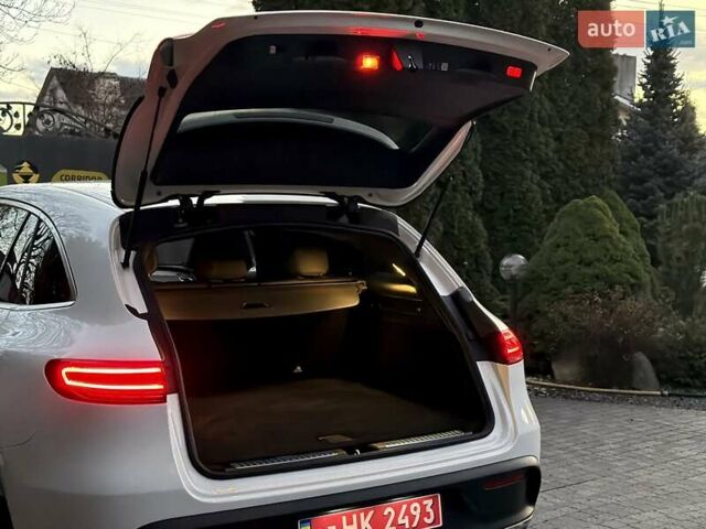 Белый Мерседес EQC, объемом двигателя 0 л и пробегом 11 тыс. км за 44800 $, фото 19 на Automoto.ua