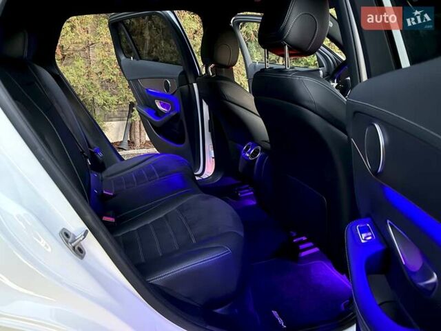 Белый Мерседес EQC, объемом двигателя 0 л и пробегом 11 тыс. км за 44800 $, фото 40 на Automoto.ua