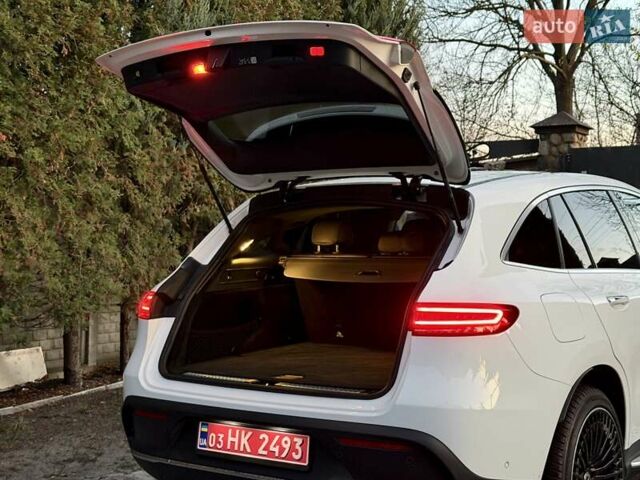 Белый Мерседес EQC, объемом двигателя 0 л и пробегом 11 тыс. км за 44800 $, фото 20 на Automoto.ua