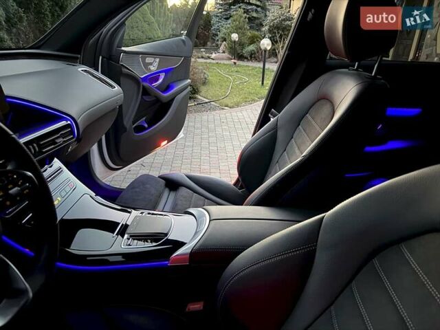 Белый Мерседес EQC, объемом двигателя 0 л и пробегом 11 тыс. км за 44800 $, фото 36 на Automoto.ua