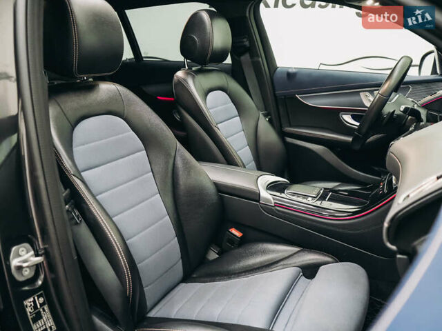 Чорний Мерседес EQC, об'ємом двигуна 0 л та пробігом 164 тис. км за 26405 $, фото 80 на Automoto.ua