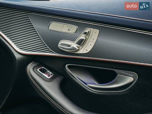 Чорний Мерседес EQC, об'ємом двигуна 0 л та пробігом 164 тис. км за 26405 $, фото 79 на Automoto.ua