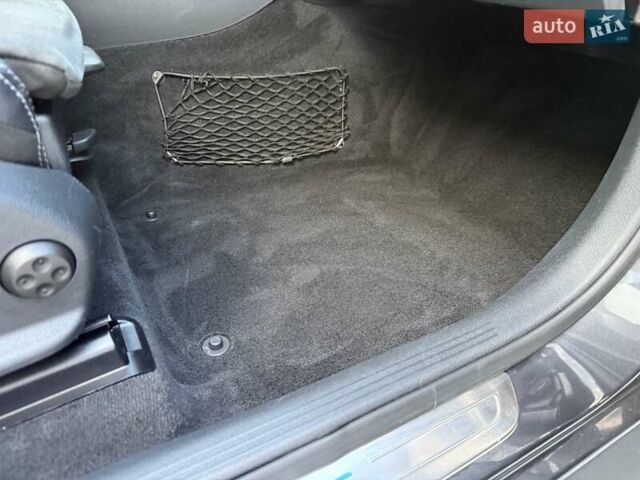 Черный Мерседес EQC, объемом двигателя 0 л и пробегом 155 тыс. км за 33800 $, фото 93 на Automoto.ua