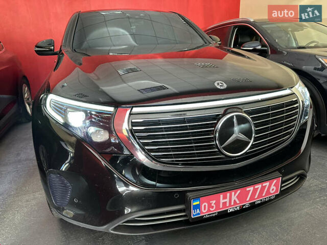 Черный Мерседес EQC, объемом двигателя 0 л и пробегом 175 тыс. км за 28500 $, фото 1 на Automoto.ua