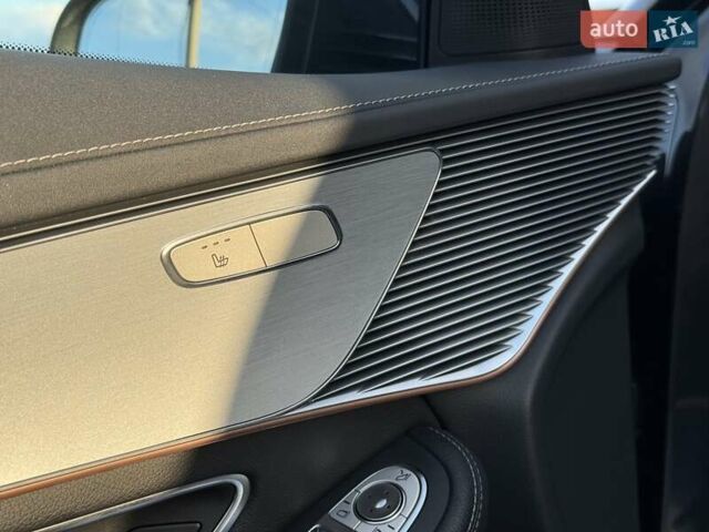 Черный Мерседес EQC, объемом двигателя 0 л и пробегом 155 тыс. км за 33800 $, фото 65 на Automoto.ua