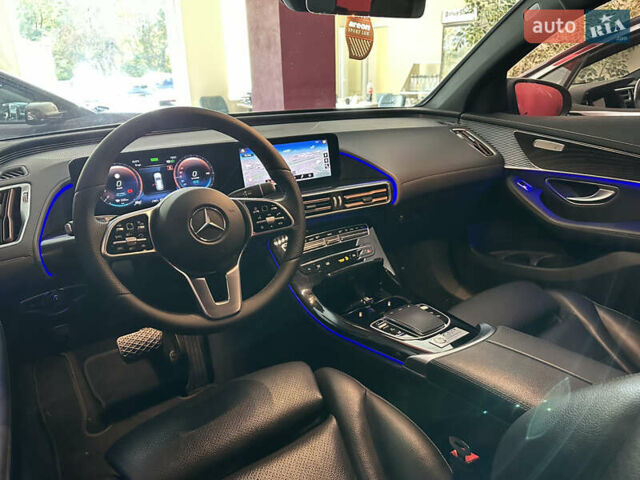 Черный Мерседес EQC, объемом двигателя 0 л и пробегом 175 тыс. км за 28500 $, фото 13 на Automoto.ua