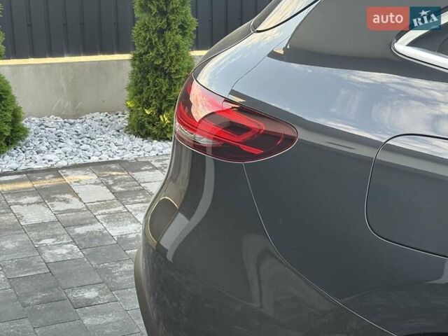 Черный Мерседес EQC, объемом двигателя 0 л и пробегом 155 тыс. км за 33800 $, фото 43 на Automoto.ua