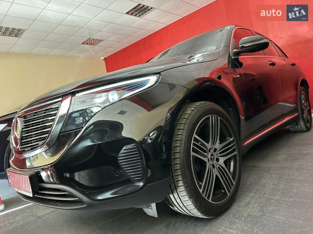 Черный Мерседес EQC, объемом двигателя 0 л и пробегом 175 тыс. км за 28500 $, фото 5 на Automoto.ua