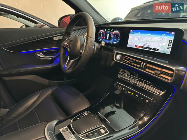 Черный Мерседес EQC, объемом двигателя 0 л и пробегом 175 тыс. км за 28500 $, фото 18 на Automoto.ua