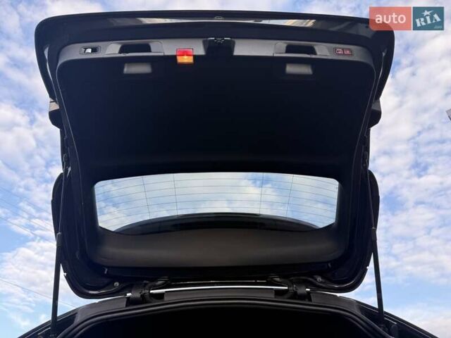 Черный Мерседес EQC, объемом двигателя 0 л и пробегом 155 тыс. км за 33800 $, фото 12 на Automoto.ua