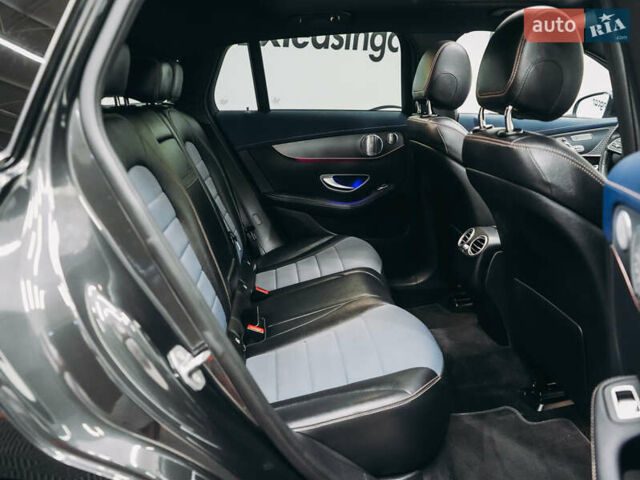 Чорний Мерседес EQC, об'ємом двигуна 0 л та пробігом 164 тис. км за 26405 $, фото 75 на Automoto.ua