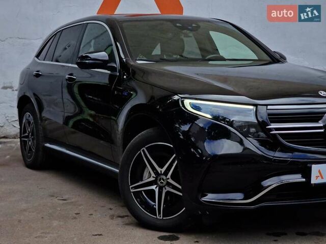 Черный Мерседес EQC, объемом двигателя 0 л и пробегом 60 тыс. км за 39990 $, фото 14 на Automoto.ua
