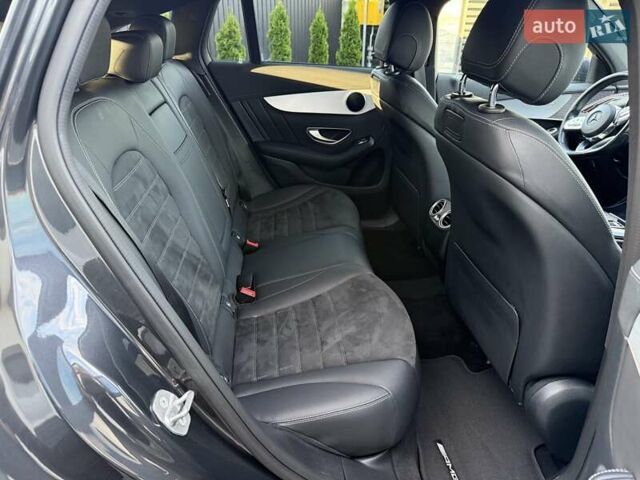 Черный Мерседес EQC, объемом двигателя 0 л и пробегом 155 тыс. км за 33800 $, фото 49 на Automoto.ua