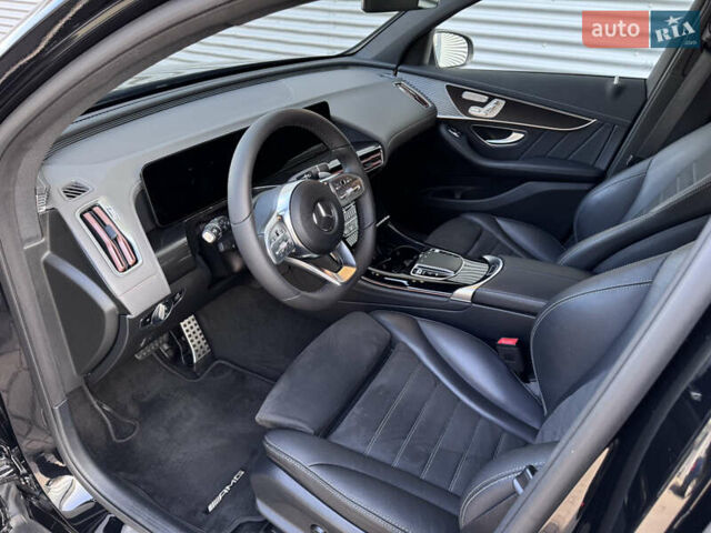 Черный Мерседес EQC, объемом двигателя 0 л и пробегом 75 тыс. км за 36500 $, фото 13 на Automoto.ua