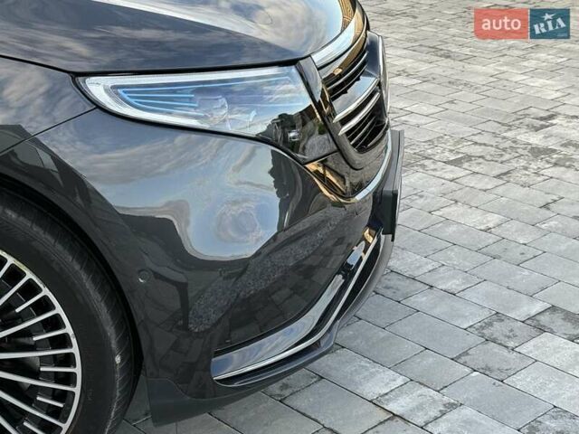 Черный Мерседес EQC, объемом двигателя 0 л и пробегом 155 тыс. км за 33800 $, фото 110 на Automoto.ua