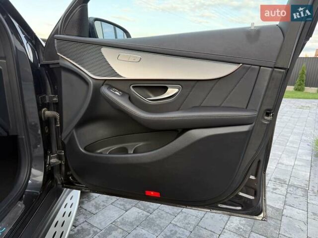 Черный Мерседес EQC, объемом двигателя 0 л и пробегом 155 тыс. км за 33800 $, фото 88 на Automoto.ua