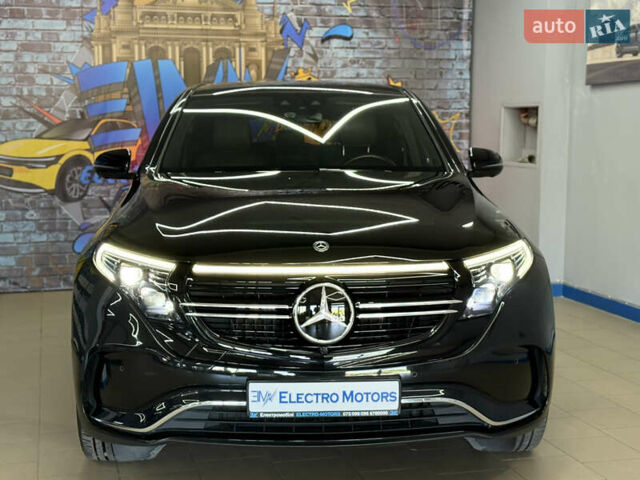 Черный Мерседес EQC, объемом двигателя 0 л и пробегом 54 тыс. км за 43999 $, фото 6 на Automoto.ua