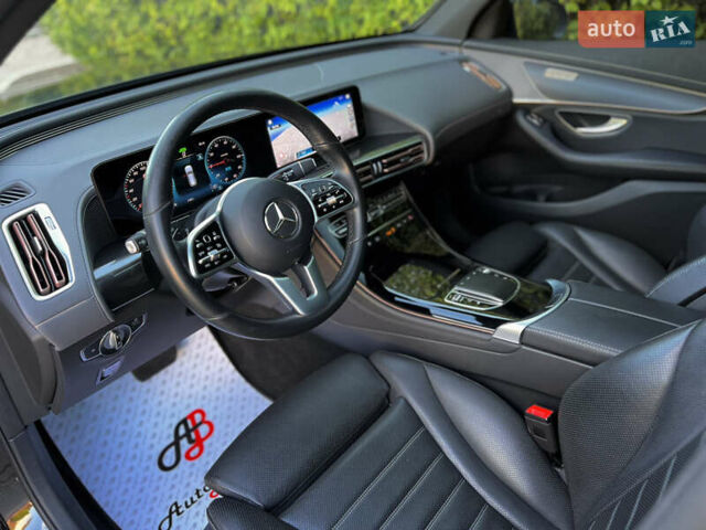 Черный Мерседес EQC, объемом двигателя 0 л и пробегом 49 тыс. км за 39900 $, фото 28 на Automoto.ua