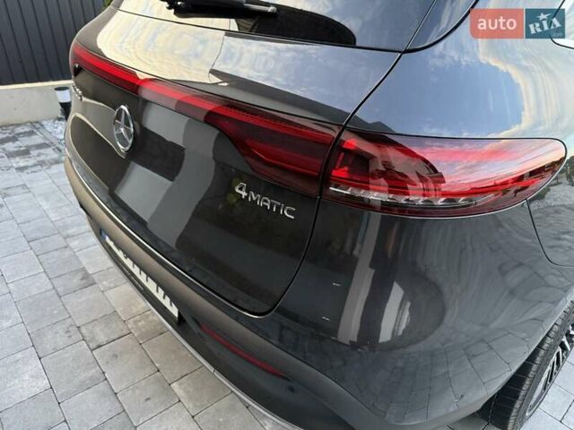 Черный Мерседес EQC, объемом двигателя 0 л и пробегом 155 тыс. км за 33800 $, фото 150 на Automoto.ua