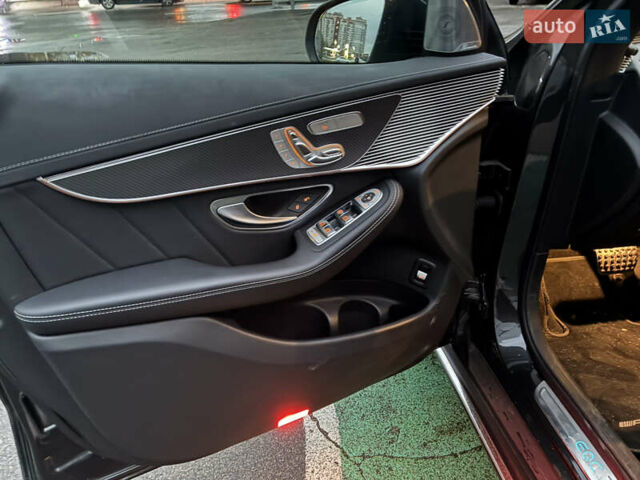 Черный Мерседес EQC, объемом двигателя 0 л и пробегом 137 тыс. км за 34000 $, фото 26 на Automoto.ua