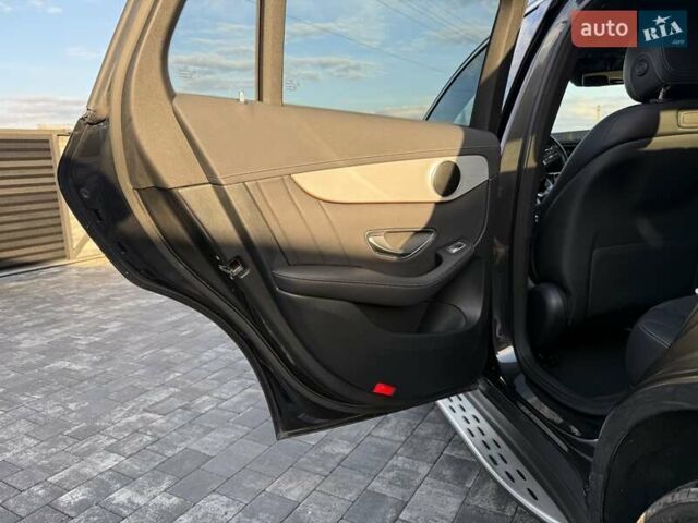 Черный Мерседес EQC, объемом двигателя 0 л и пробегом 155 тыс. км за 33800 $, фото 53 на Automoto.ua