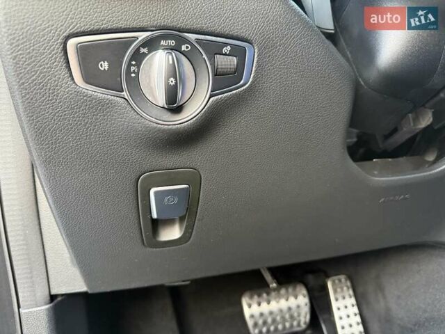 Черный Мерседес EQC, объемом двигателя 0 л и пробегом 155 тыс. км за 33800 $, фото 71 на Automoto.ua