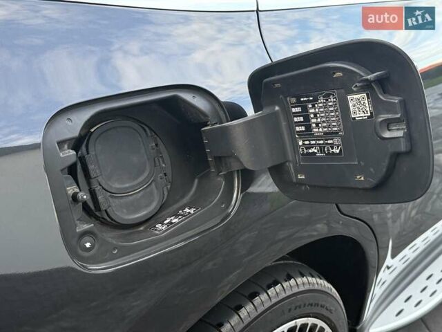 Черный Мерседес EQC, объемом двигателя 0 л и пробегом 155 тыс. км за 33800 $, фото 42 на Automoto.ua