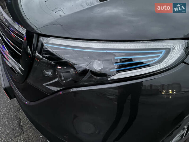 Черный Мерседес EQC, объемом двигателя 0 л и пробегом 137 тыс. км за 34000 $, фото 10 на Automoto.ua
