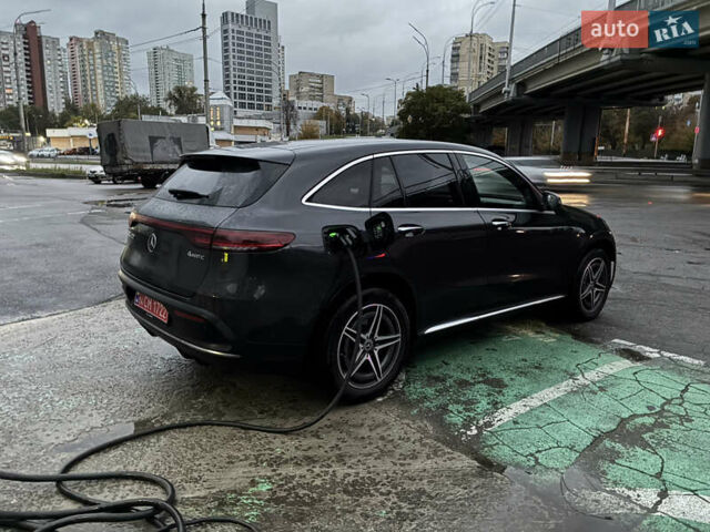 Черный Мерседес EQC, объемом двигателя 0 л и пробегом 137 тыс. км за 34000 $, фото 5 на Automoto.ua
