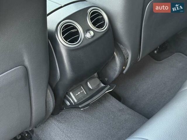 Черный Мерседес EQC, объемом двигателя 0 л и пробегом 155 тыс. км за 33800 $, фото 58 на Automoto.ua