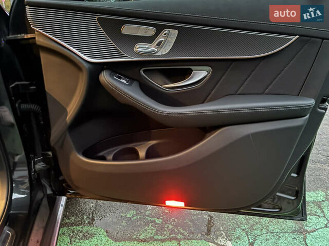 Черный Мерседес EQC, объемом двигателя 0 л и пробегом 137 тыс. км за 34000 $, фото 18 на Automoto.ua