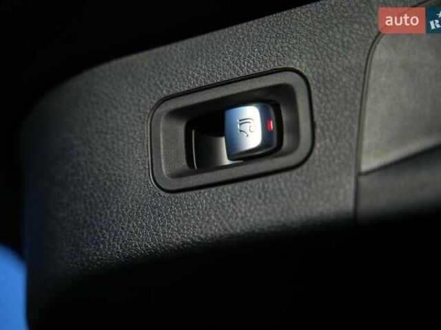 Черный Мерседес EQC, объемом двигателя 0 л и пробегом 78 тыс. км за 33900 $, фото 43 на Automoto.ua