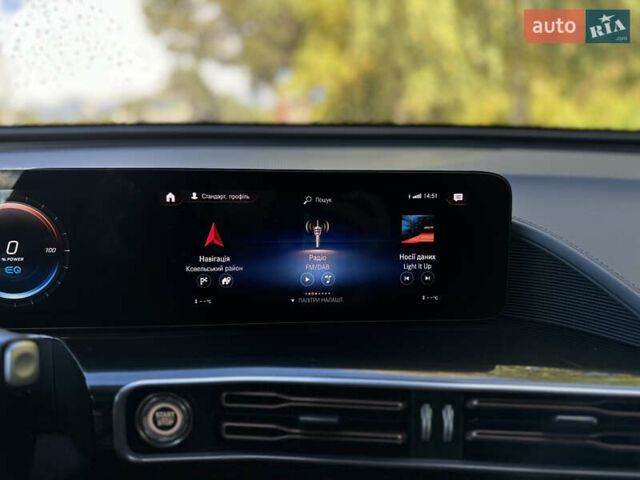 Черный Мерседес EQC, объемом двигателя 0 л и пробегом 65 тыс. км за 38800 $, фото 118 на Automoto.ua