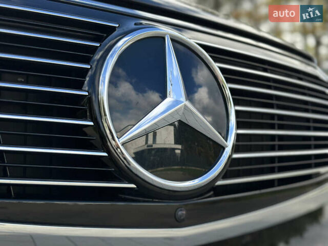 Черный Мерседес EQC, объемом двигателя 0 л и пробегом 65 тыс. км за 38800 $, фото 28 на Automoto.ua