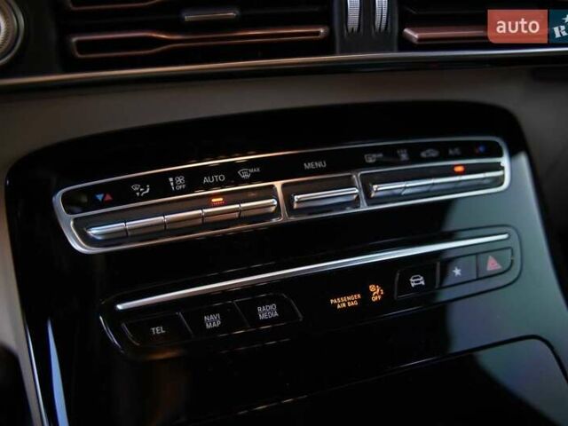 Черный Мерседес EQC, объемом двигателя 0 л и пробегом 78 тыс. км за 33900 $, фото 37 на Automoto.ua