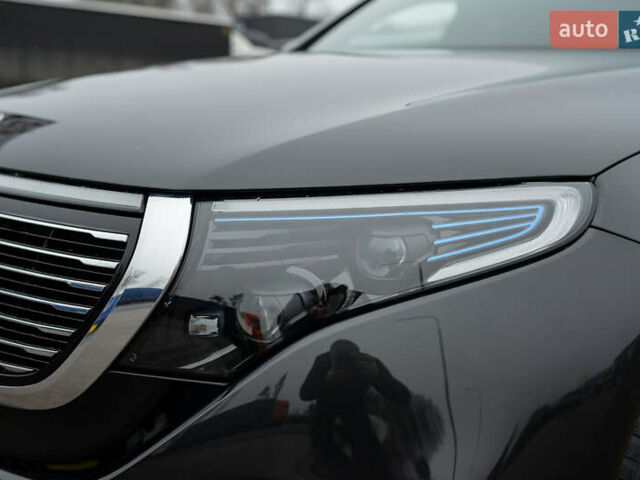 Чорний Мерседес EQC, об'ємом двигуна 0 л та пробігом 75 тис. км за 35500 $, фото 8 на Automoto.ua