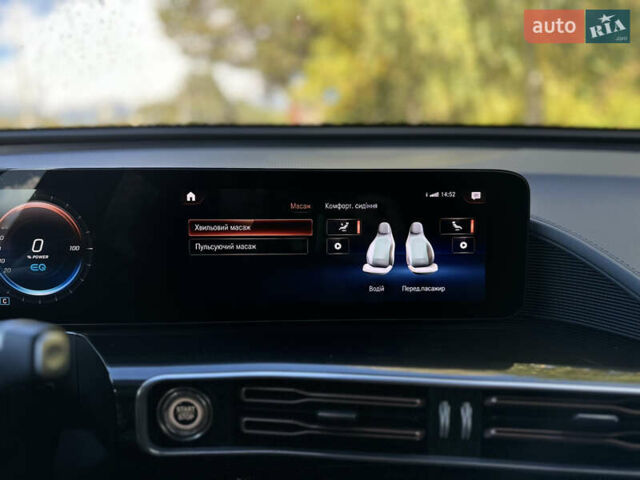 Черный Мерседес EQC, объемом двигателя 0 л и пробегом 65 тыс. км за 38800 $, фото 127 на Automoto.ua